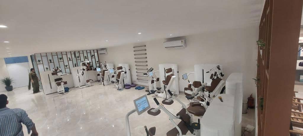 QI Spine clinic-gallery