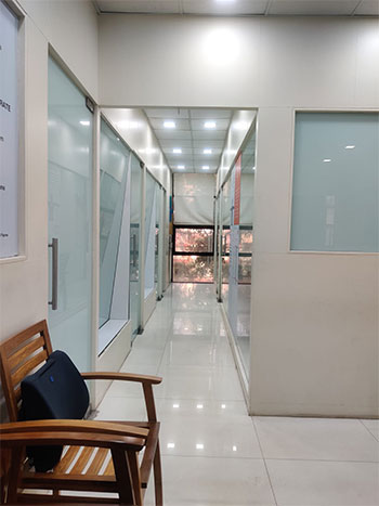 QI Spine Kothrud Clinic 1